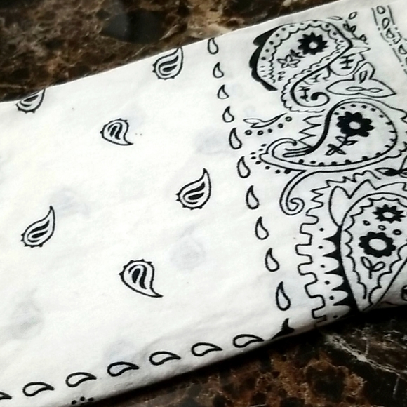 Bandana - Picture 1 of 1